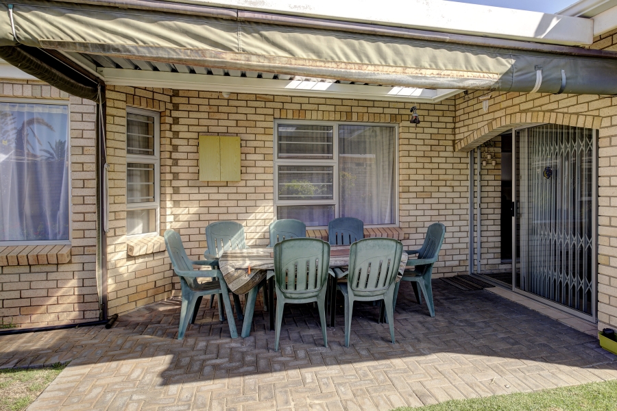 3 Bedroom Property for Sale in Summerstrand Eastern Cape